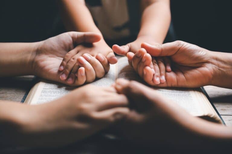 How to Pray as a Family / family worship